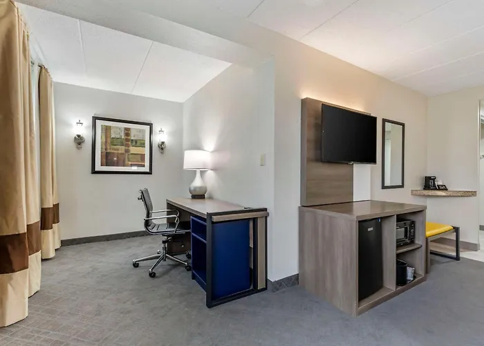 Comfort Inn Herndon-Reston