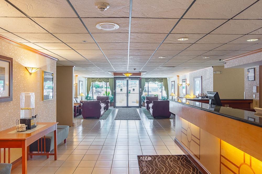 Comfort Herndon-reston 2*