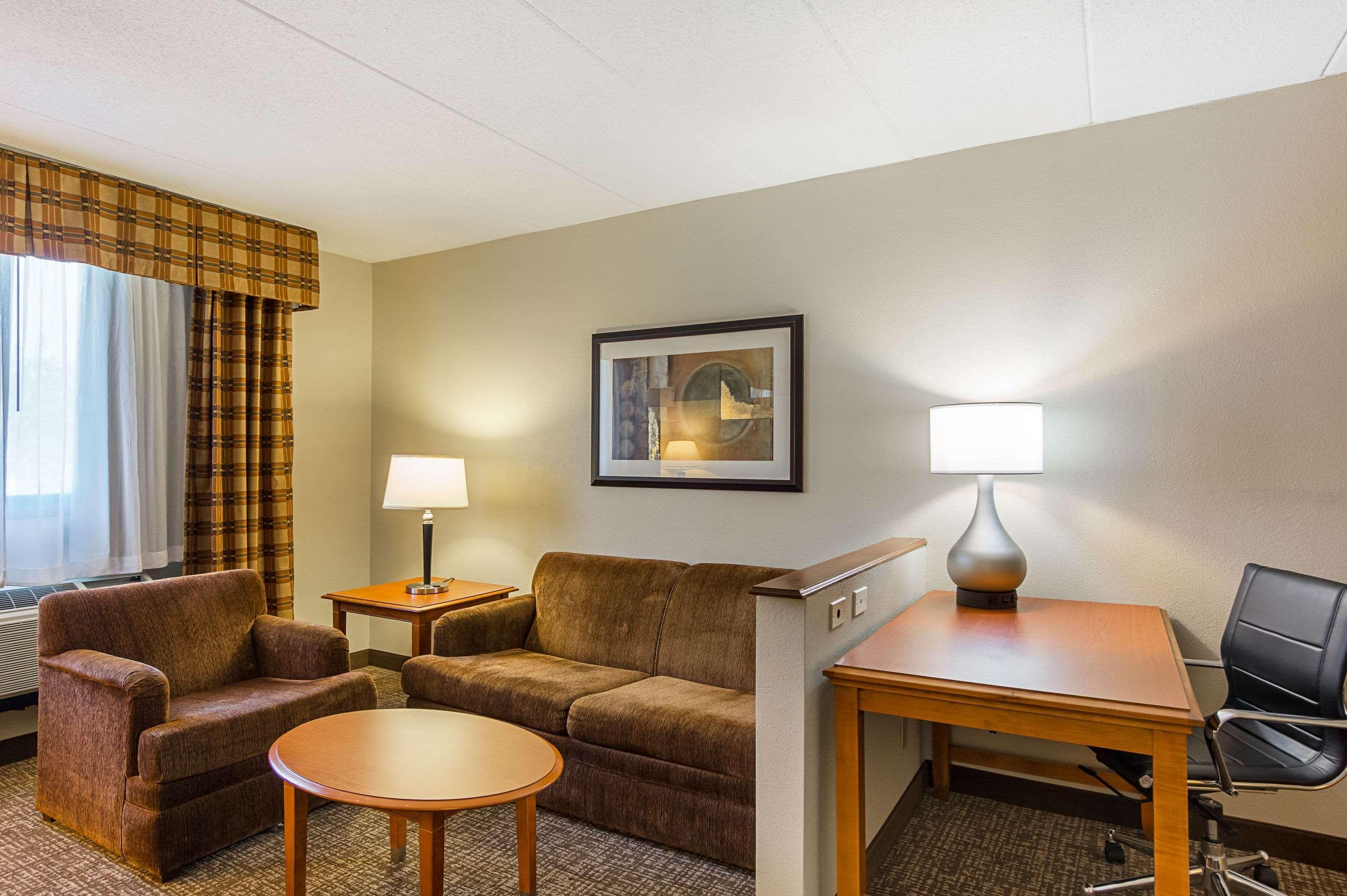 Comfort Herndon-reston 2*