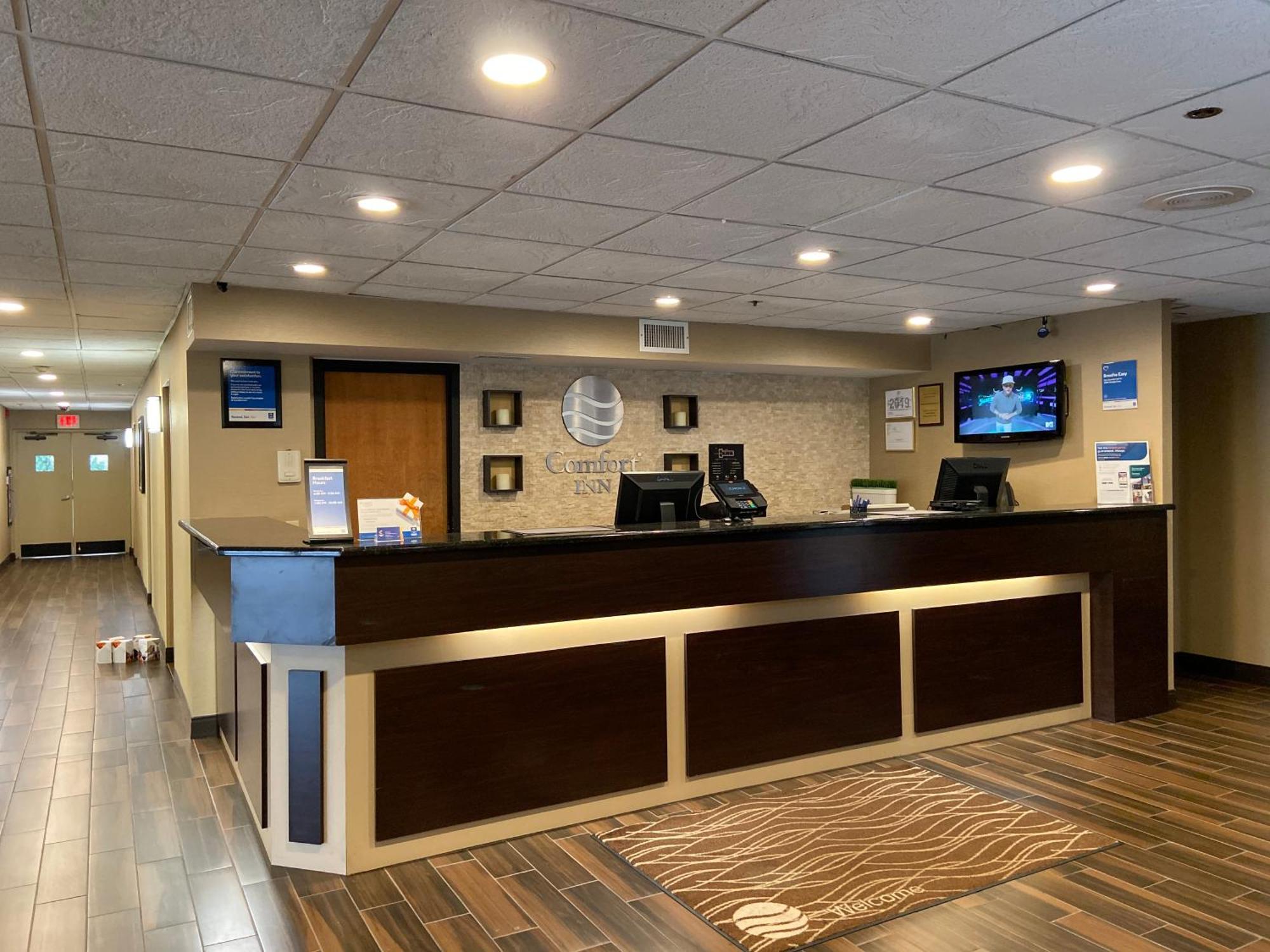 Comfort Herndon-reston 2*