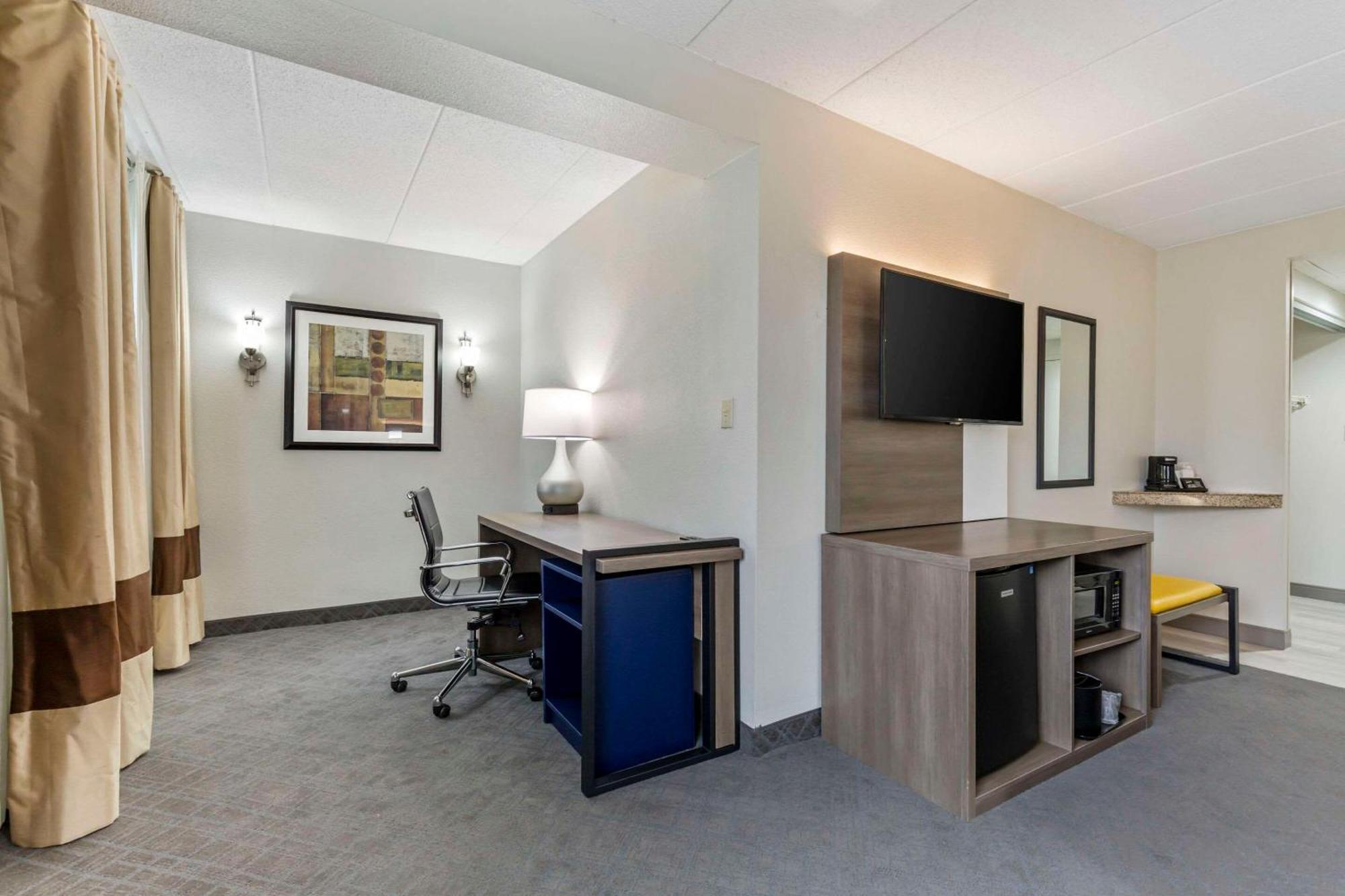 Inn Comfort Herndon-reston 2*